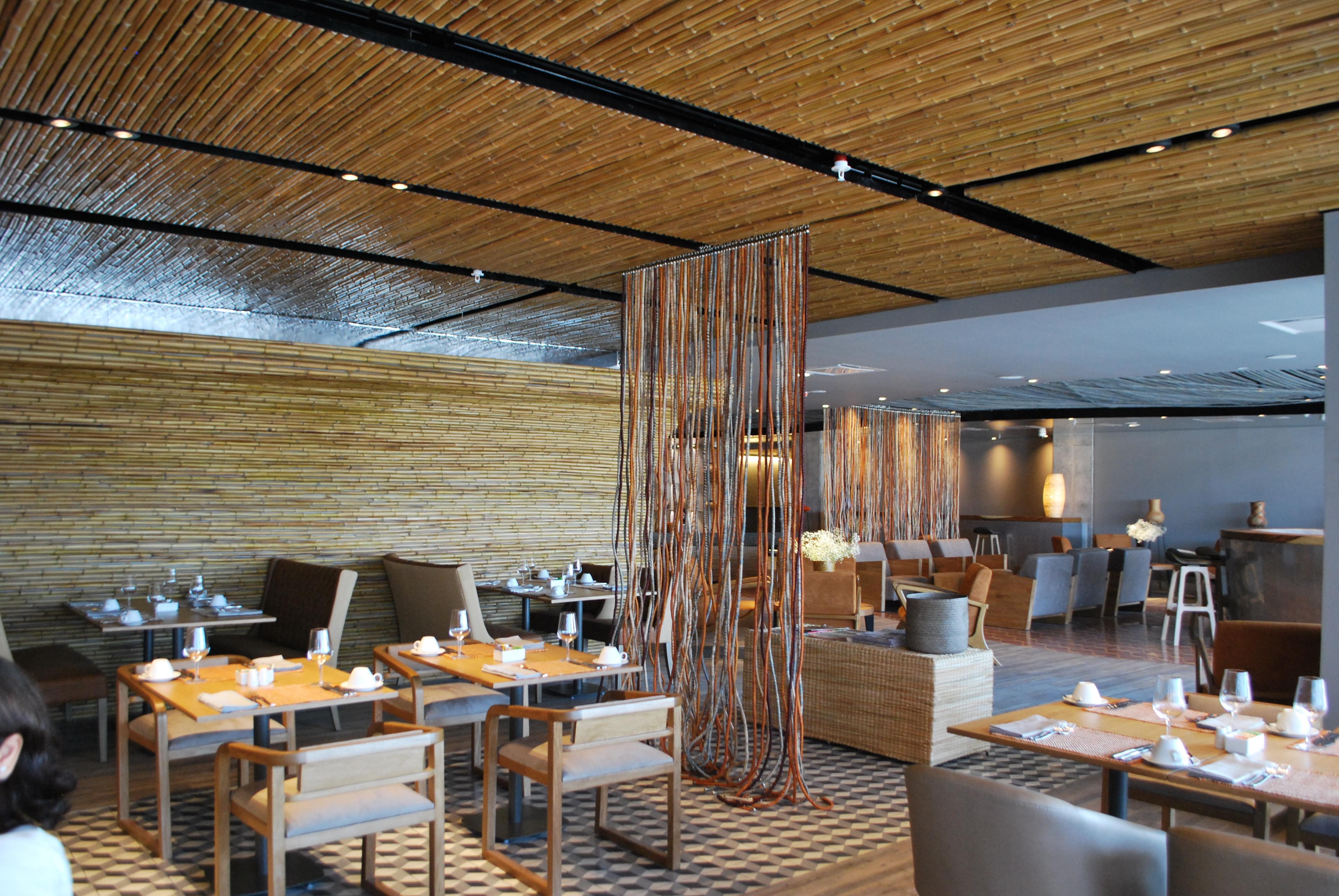 ホテル モヴィッチ ビューロ 51 バランキージャ エクステリア 写真 The interior of the restaurant