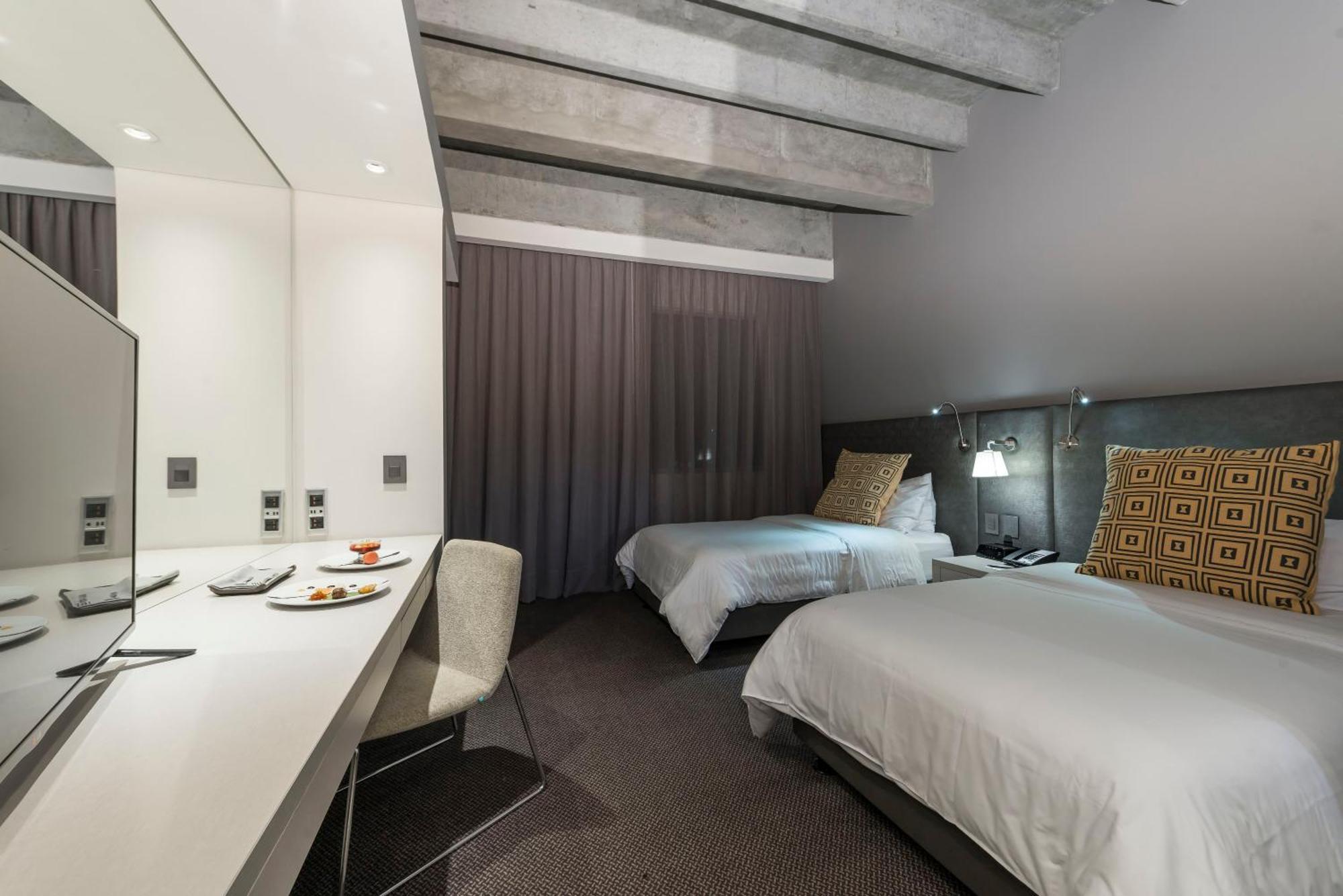 ホテル モヴィッチ ビューロ 51 バランキージャ エクステリア 写真 A room at the hotel
