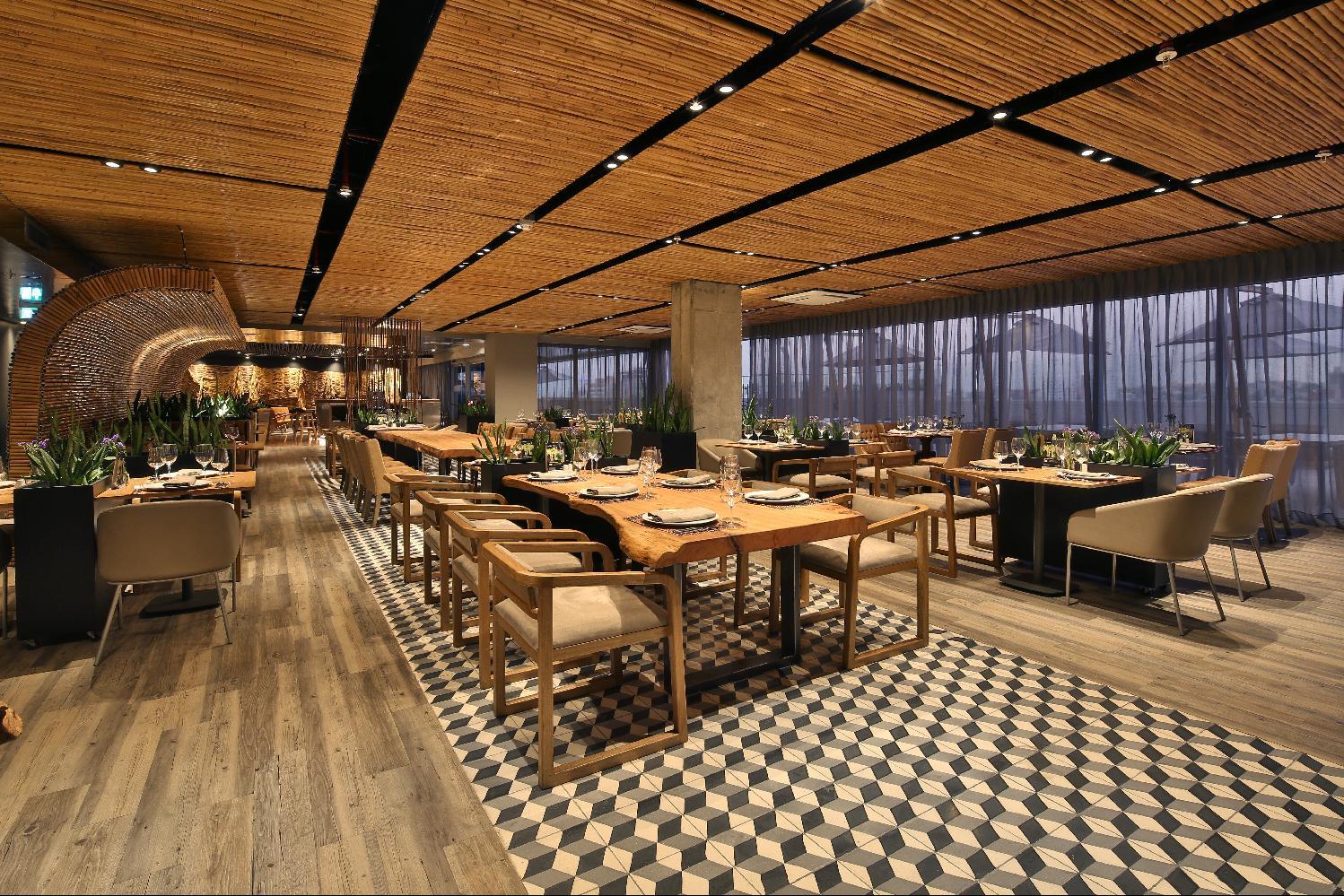 ホテル モヴィッチ ビューロ 51 バランキージャ エクステリア 写真 Restaurant interior